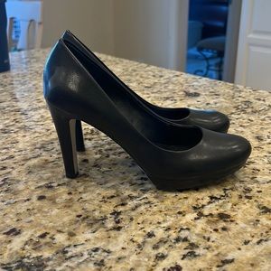 Franco Sarto Black High Heels! Size 6M. Great Condition!